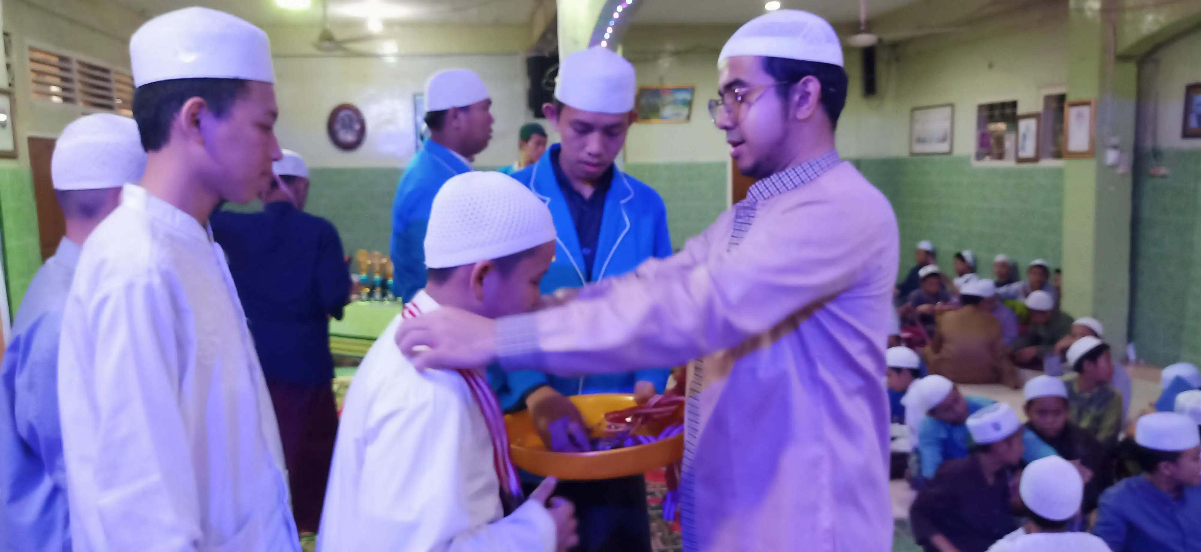 Pembagian Hadiah 149